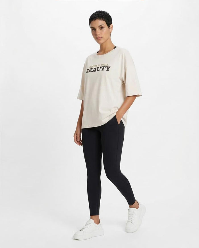 Ravin "Still Beauty" Oversized Graphic T-Shirt – Cream - O203254