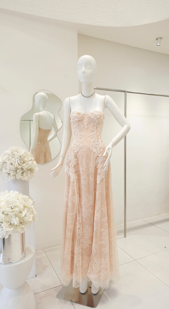 Acelia Dress