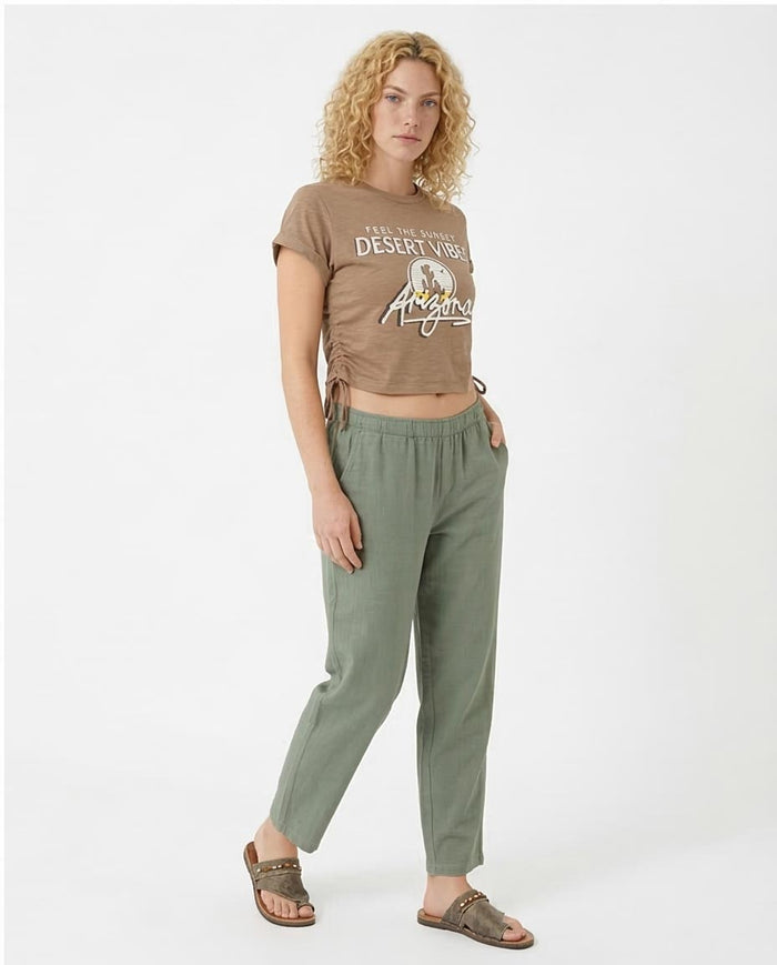 Arizona Desert Vibes Ruched Side Graphic Crop Tee - O182844