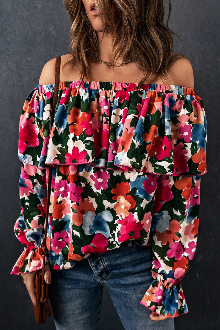 Blouse à volants et-A WOMAN WE LOVE