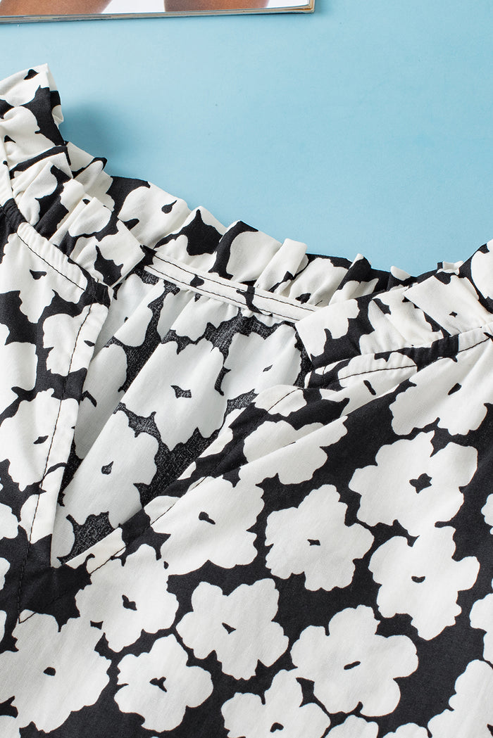 Blouse noire à manches volantées superposées Ric Rac contrastée à fleurs-A WOMAN WE LOVE