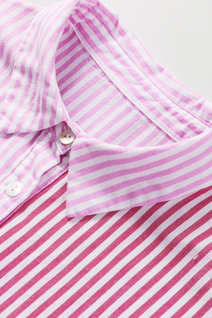 Chemise boutonnée à rayures roses et ourlet à volants en patchwork-A WOMAN WE LOVE