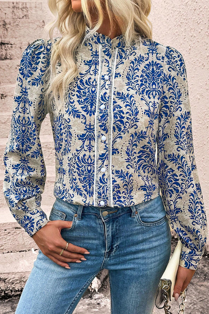 Chemise en dentelle à manches évêque imprimée bohème bleu ciel-A WOMAN WE LOVE