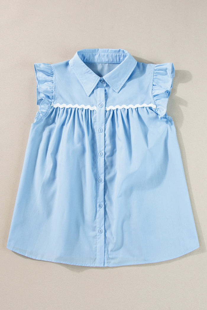 Chemise sans manches à volants et bordure Ric Rac bleu ciel-A WOMAN WE LOVE