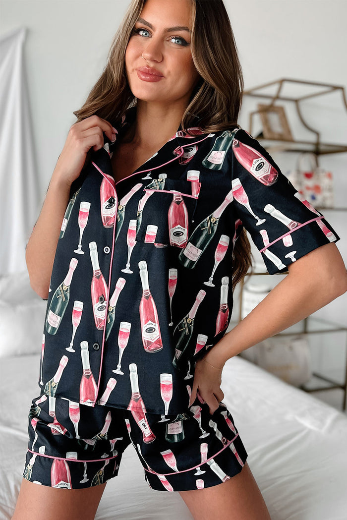 Ensemble de pyjama soyeux à manches courtes et imprimé champagne noir-A WOMAN WE LOVE