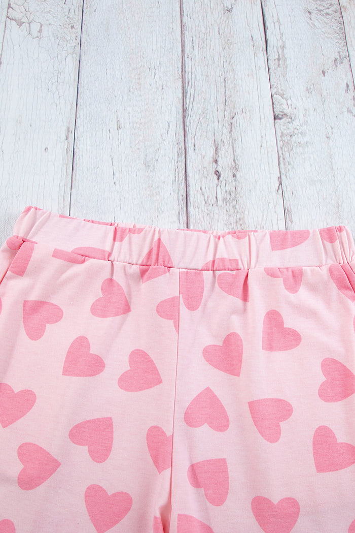 Ensemble de salon rose avec haut et short à manches longues et imprimé en forme de cœur pour la Saint-Valentin-A WOMAN WE LOVE