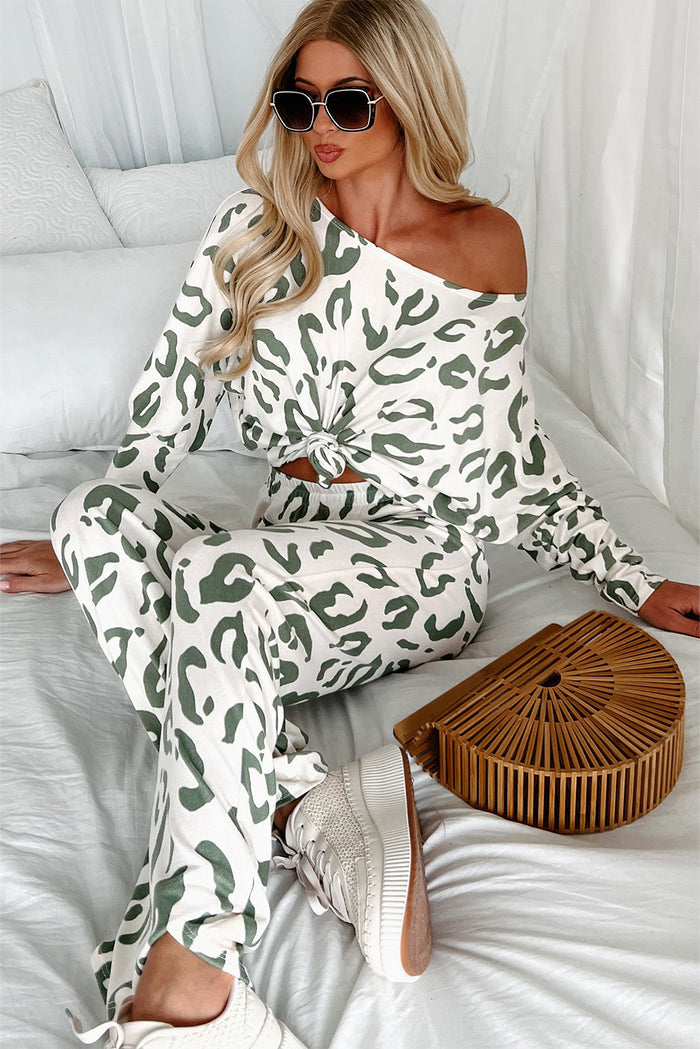 Ensemble de vêtements de détente beige *-A WOMAN WE LOVE