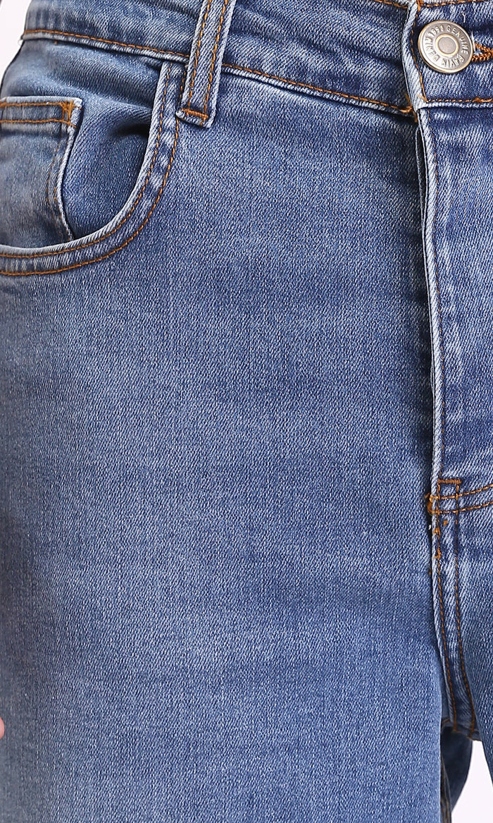 Essential Mid-Wash Straight Leg Denim Jeans - 0192750