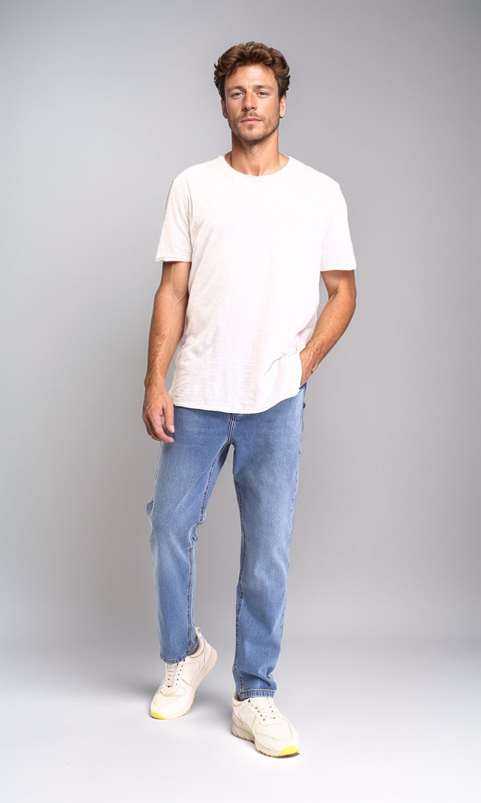 Essential Mid-Wash Straight Leg Denim Jeans - 0192750