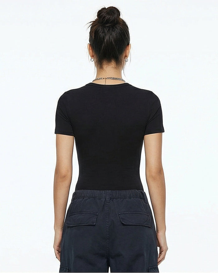 Essential Noir Fitted Crew Neck Tee - R216812
