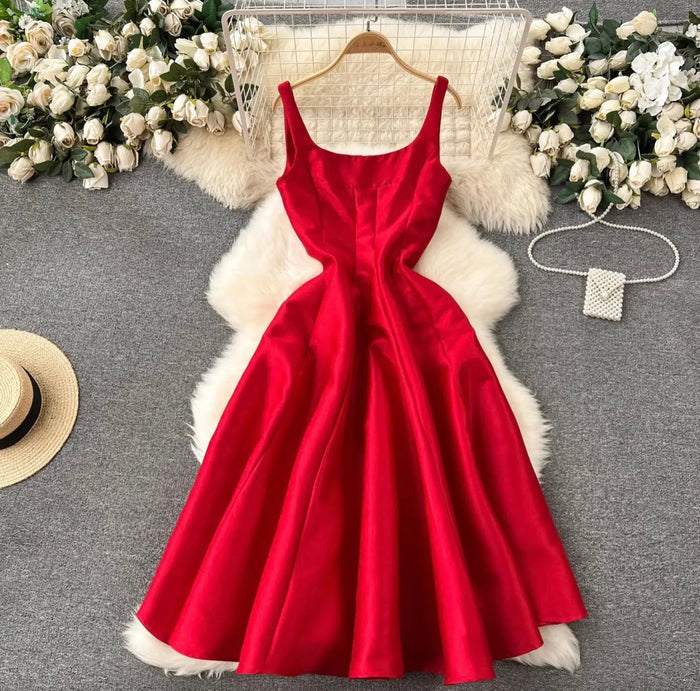 Red / S