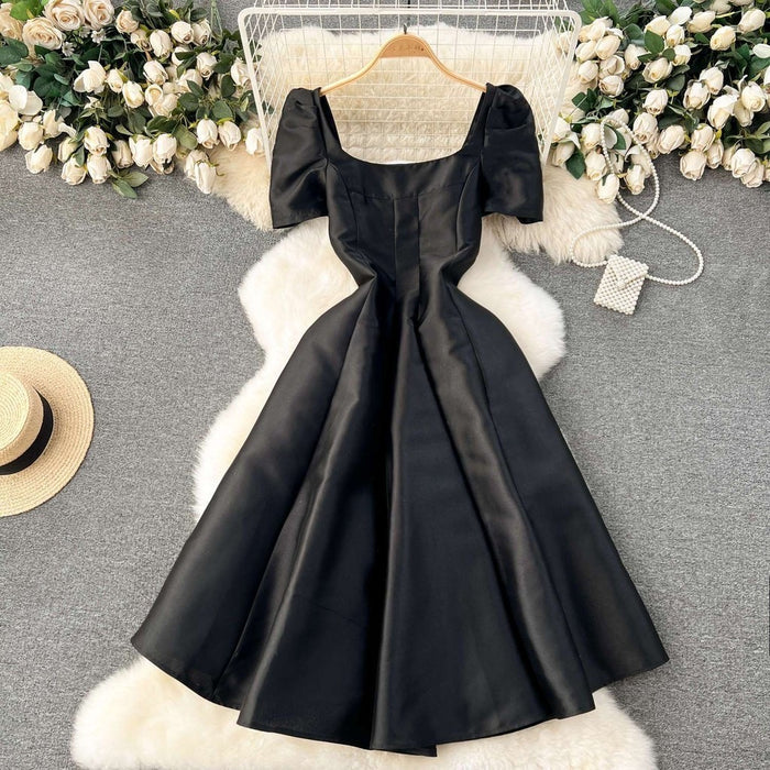 Black / M