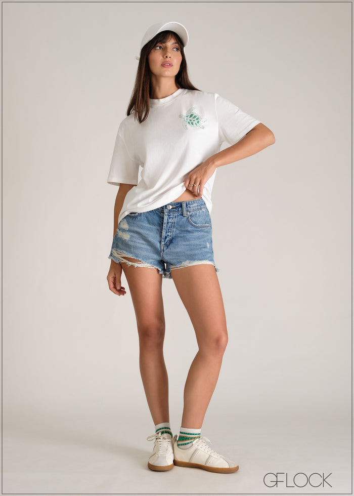 Graphic Tee - women’s top at GFLOCK Sri Lanka