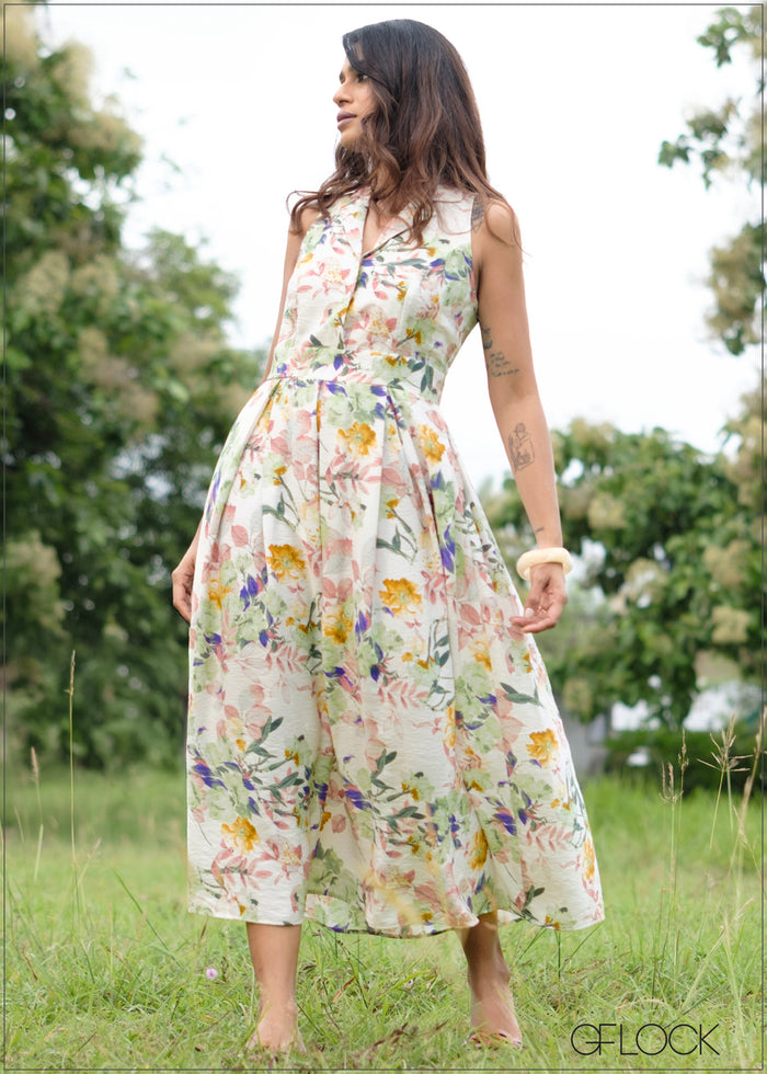 Halter Neck Pleated Dress - 160726
