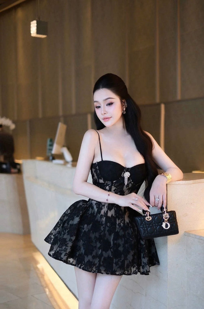 Black / S
