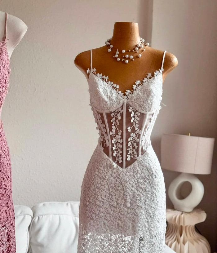 Kareen Lace Dress (On hand)