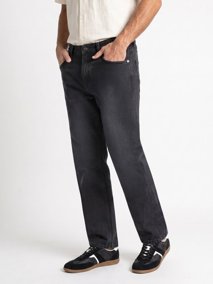 Men's Black Relaxed Fit Washed Denim Jeans Non-Stretchable