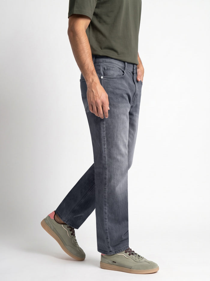 Men's Grey Relaxed Fit Washed Denim Jeans Non-Stretchable