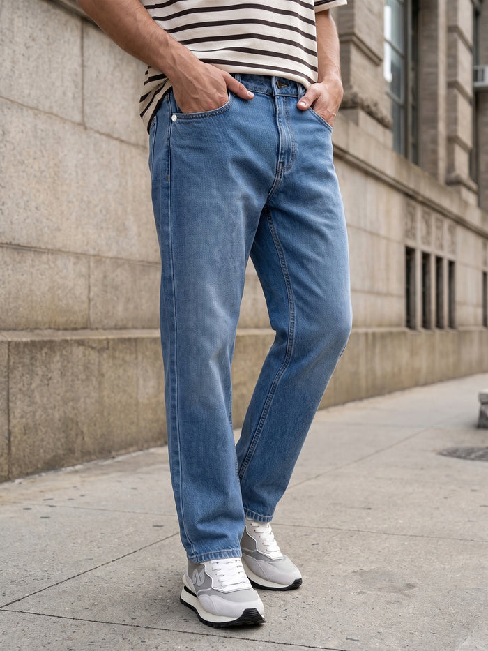Men's Light Blue Relaxed Fit Washed Denim Jeans Non-Stretchable