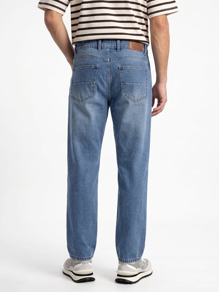 Men's Light Blue Relaxed Fit Washed Denim Jeans Non-Stretchable