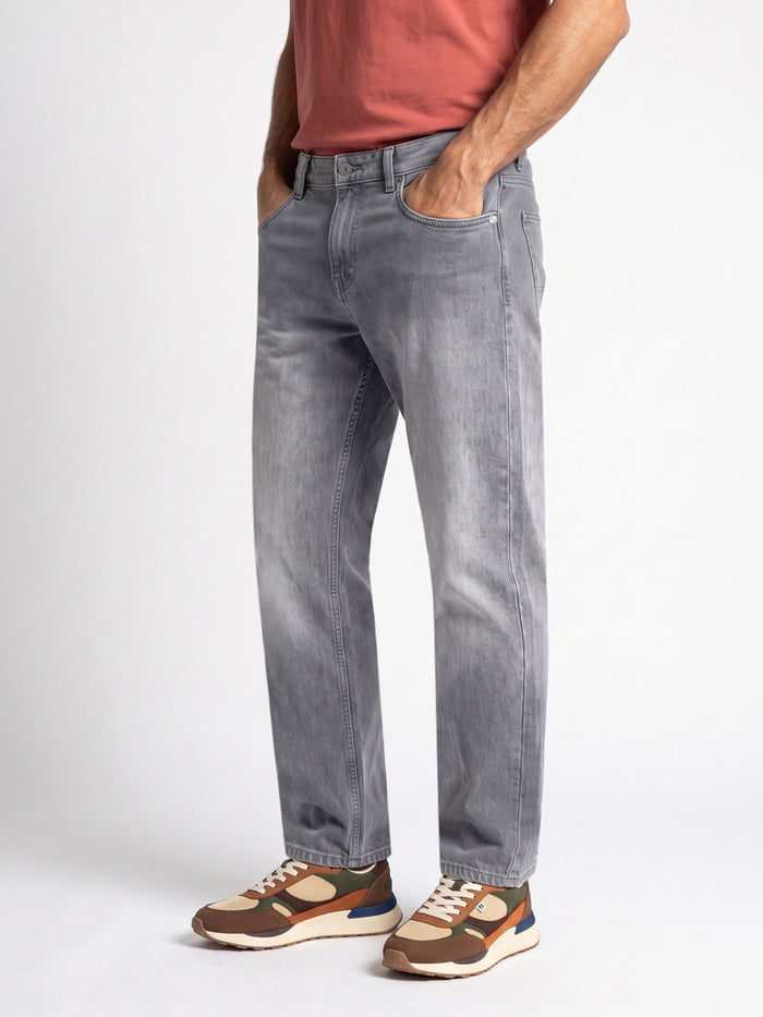 Men's Light Grey Relaxed Fit Washed Denim Jeans Non-Stretchable