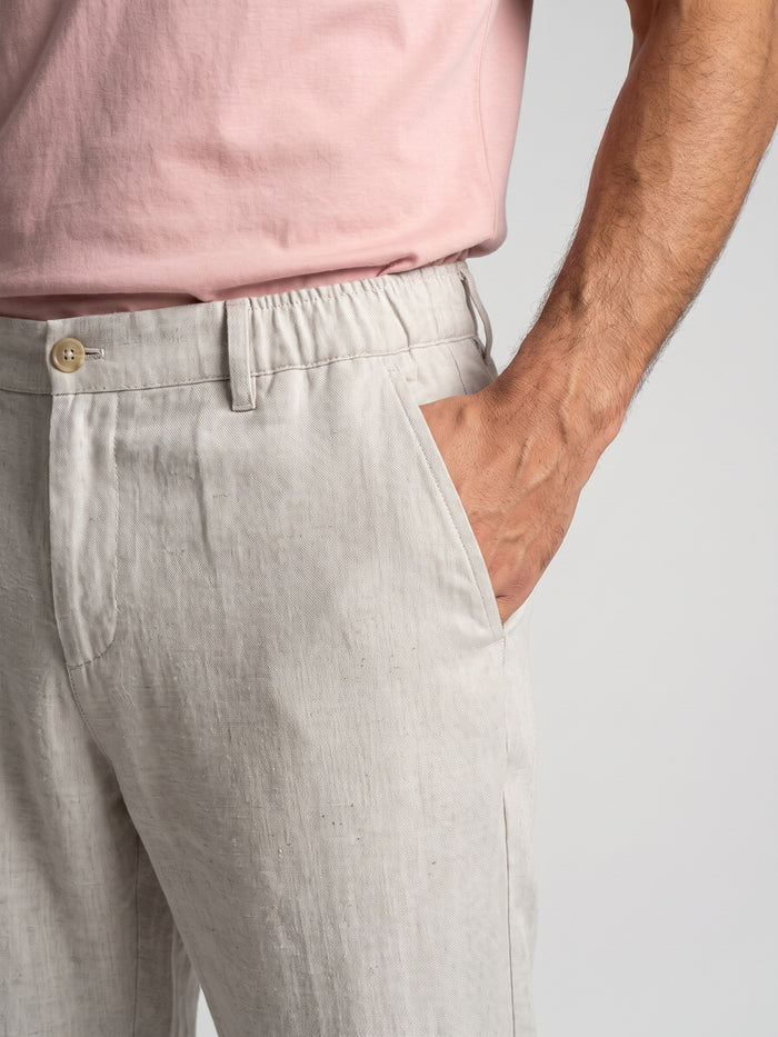 Men's Off White Relaxed Fit Solid Linen Blend Trousers Non-Stretchable