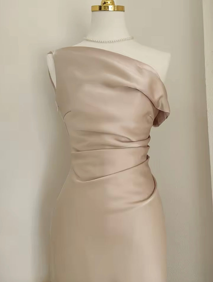 Noriana Dress (On hand)