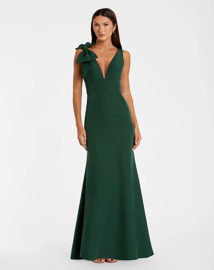 Petite Green Sleeveless V Neck Bow Detail Mermaid Gown Mac Duggal
