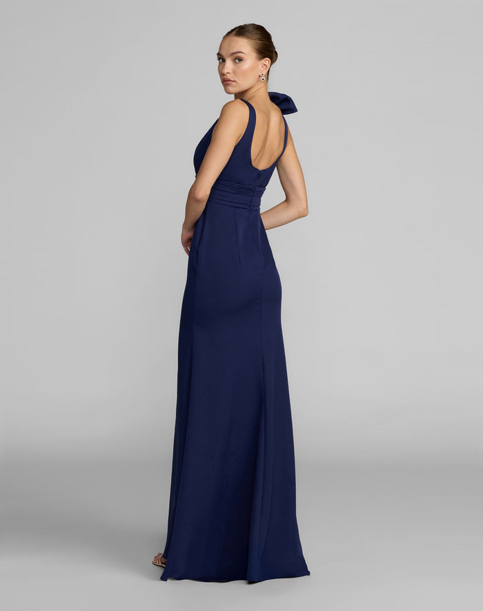 Petite Navy Scoop Neck Trumpet Gown with Bow - Ieena for Mac Duggal