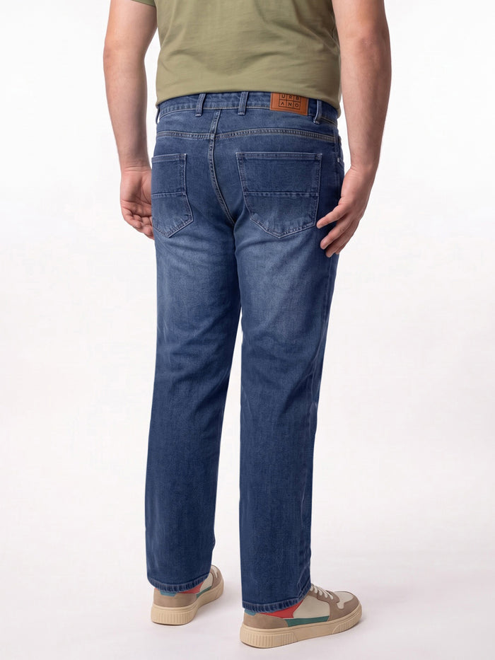 Plus Men's Blue Relaxed Fit Washed Denim Jeans Non-Stretchable