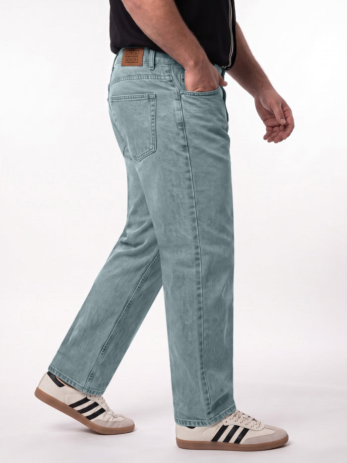 Plus Men's Ice Blue Relaxed Fit Washed Denim Jeans Non-Stretchable