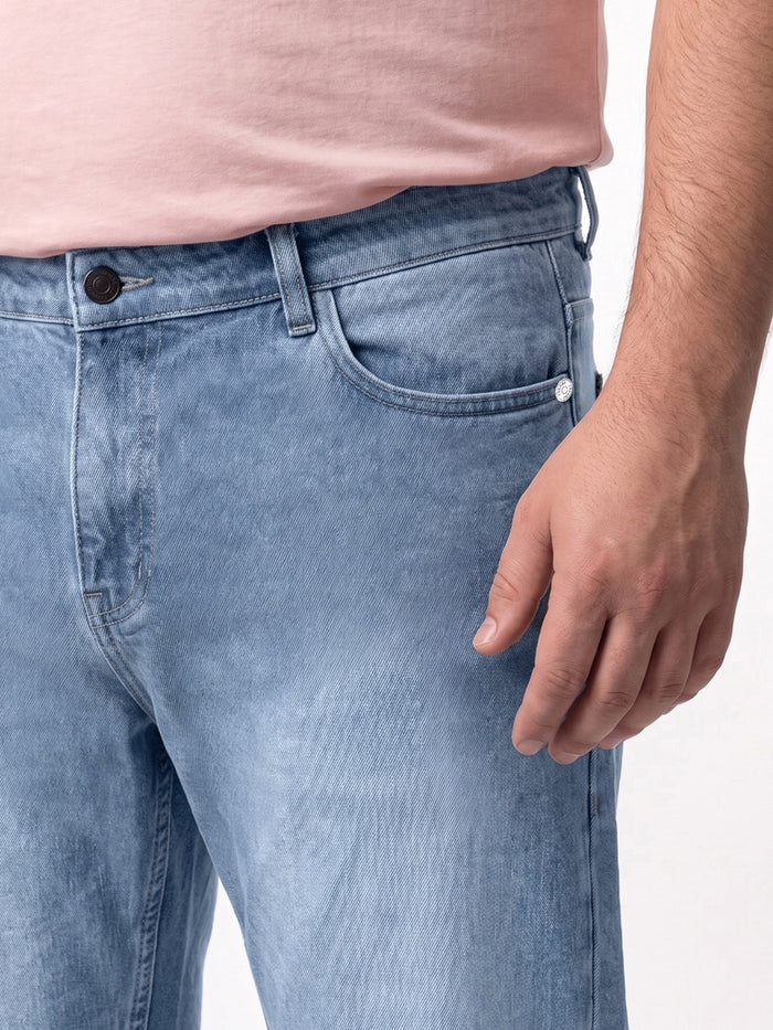 Plus Men's Ice Blue Relaxed Fit Washed Denim Jeans Non-Stretchable