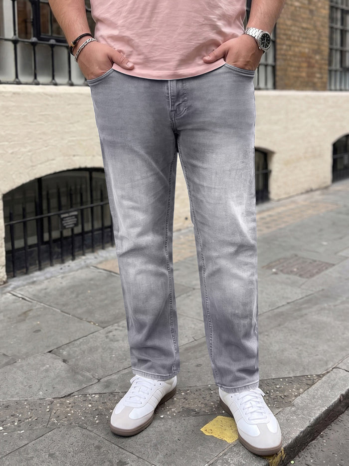 Plus Men's Ice Grey Relaxed Fit Washed Denim Jeans Non-Stretchable