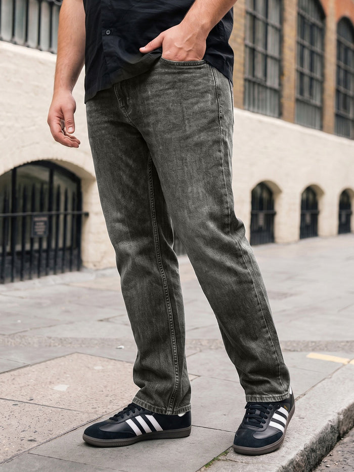 Plus Men's Light Grey Relaxed Fit Washed Denim Jeans Non-Stretchable