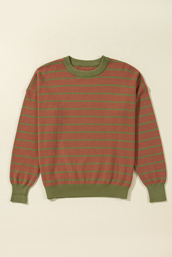 Pull ample marron à rayures et col rond *