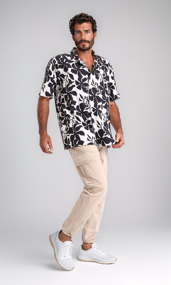 R208110-Floral Relaxed Fit Casual Shirt - Black & White