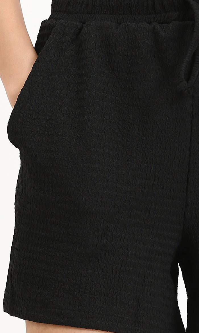 R210507 - Textured Feminine Short with Side Pockets - Black