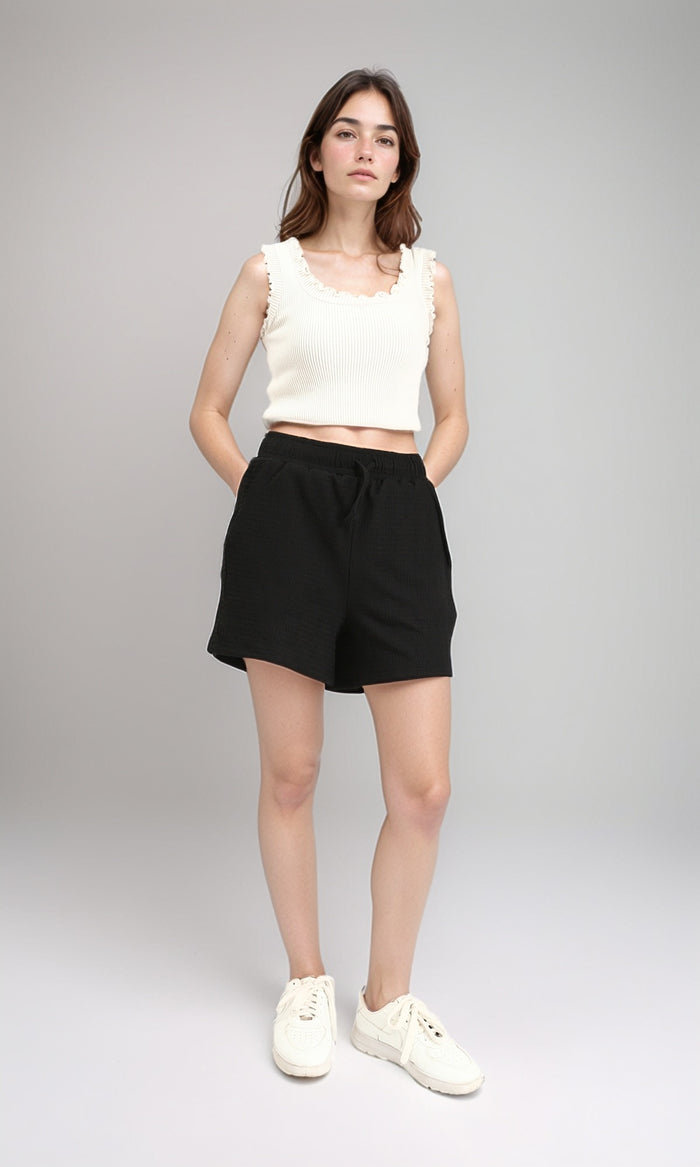 R210507 - Textured Feminine Short with Side Pockets - Black