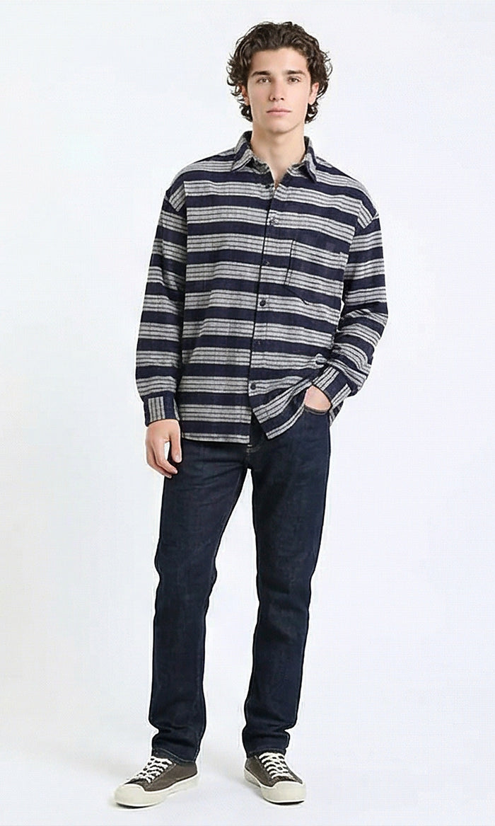 R215015 - Plaid Winter Shirt with Front Pocket - Light Grey & Navy Blue