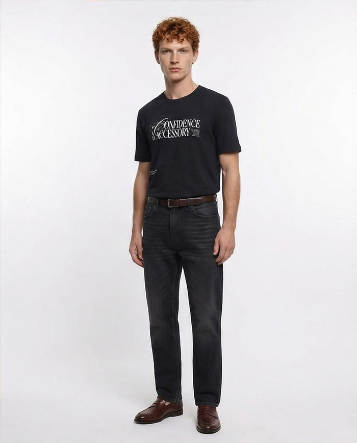 Ravin "Confidence" Graphic Tee – Signature Series in Black - R209369