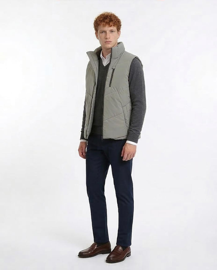 Ravin Men’s Chevron-Quilted Puffer Vest with Detachable Hood - Grey - R211598