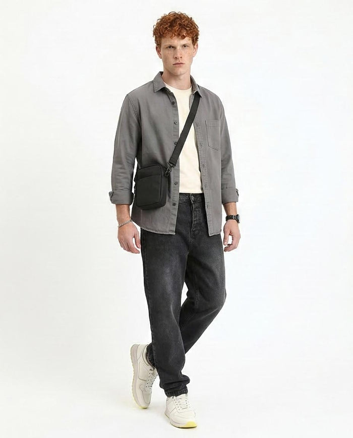 Ravin Men's Relaxed Fit Acid Wash Tapered Jeans - Black - R212706