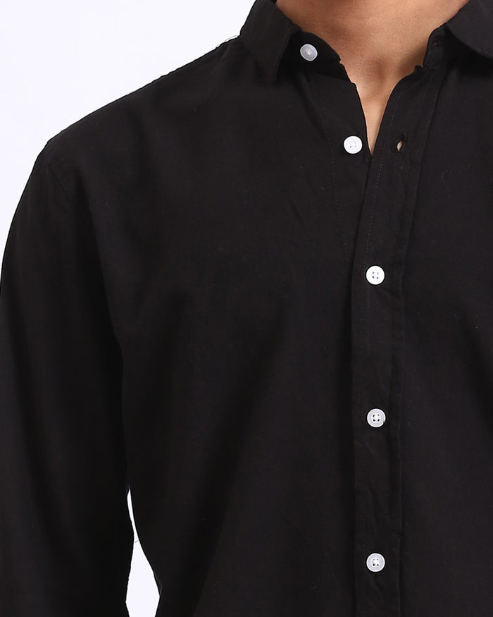 Ravin Men's Slim-Fit Long Sleeve Button-Down Shirt – Black - R206397