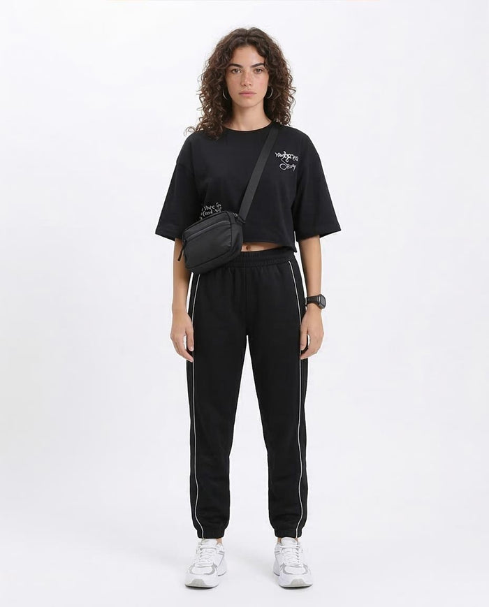 Ravin Women's Oversized Boxy Crop T-Shirt with Back Beach Graphic – Black - R209436
