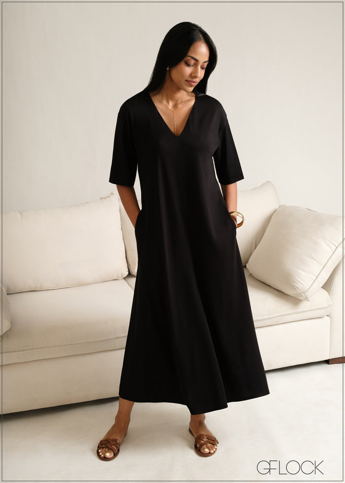 V-Neck Maxi Dress - 230526