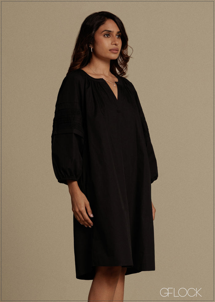 V-Neck Tie Dress - 290526C