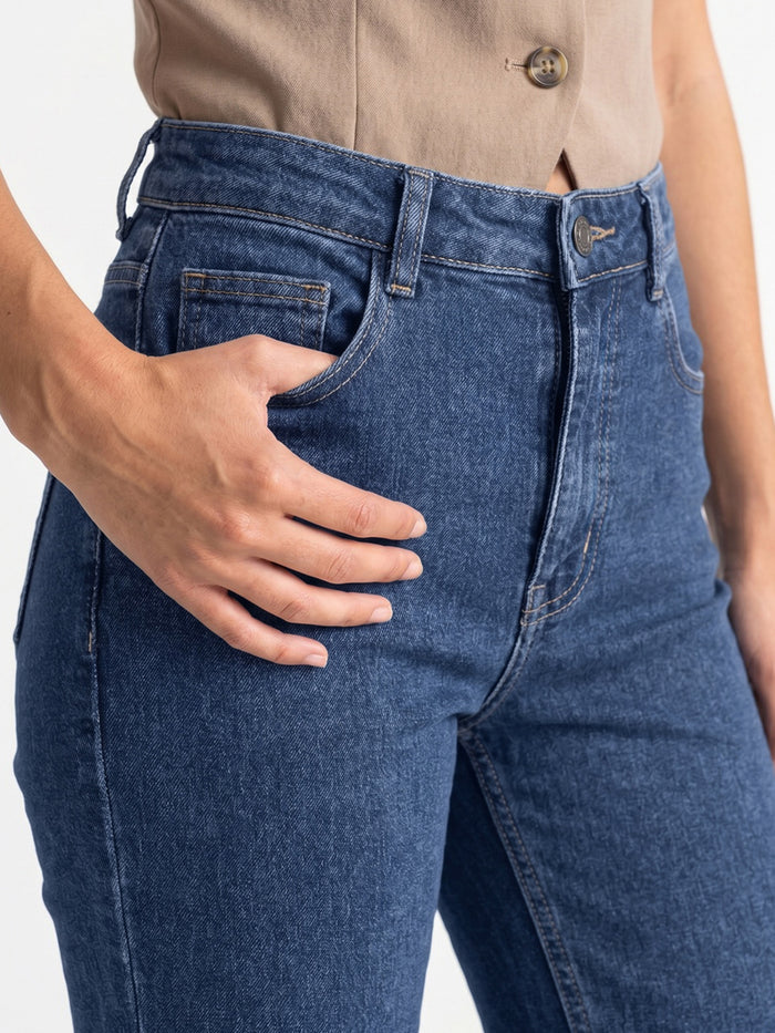 Women's Blue Mid Rise Bootcut Washed Jeans Stretchable