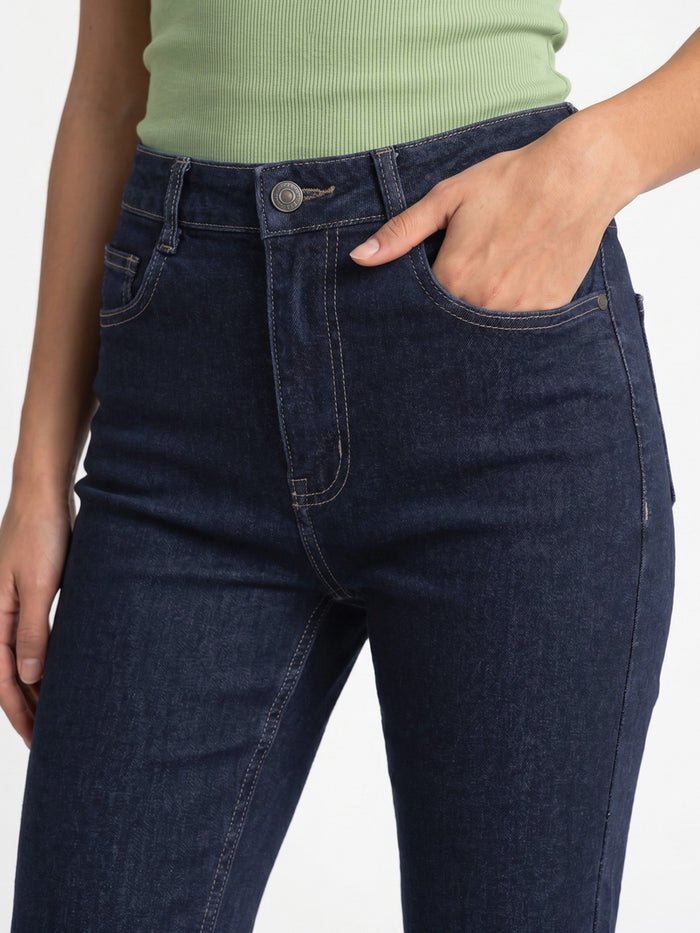 Women's Dark Blue Mid Rise Bootcut Washed Jeans Stretchable