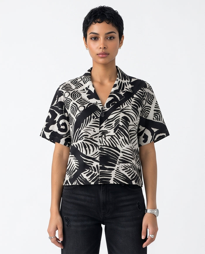 Women's Monochrome Abstract Print Short Sleeve Shirt - R217029